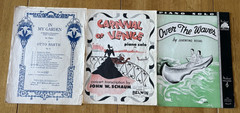 Mixed Lot of 51 Vintage Piano Solo Pieces. Mixed Genre. See all the photos.