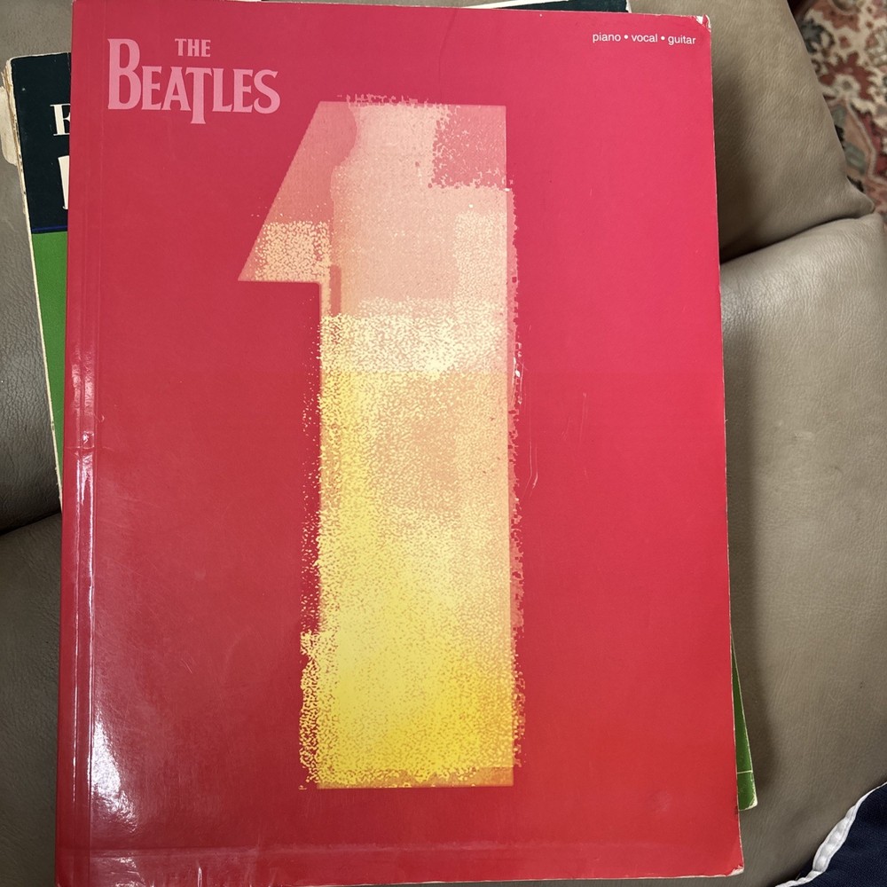 The Beatles 1 Piano-Vocal-Guitar Music Book