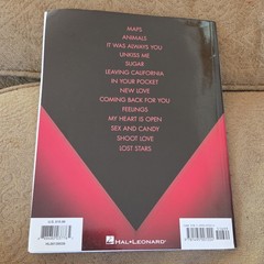 Maroon 5 – V – Sheet Music Songbook, Piano / Vocals / Guitar