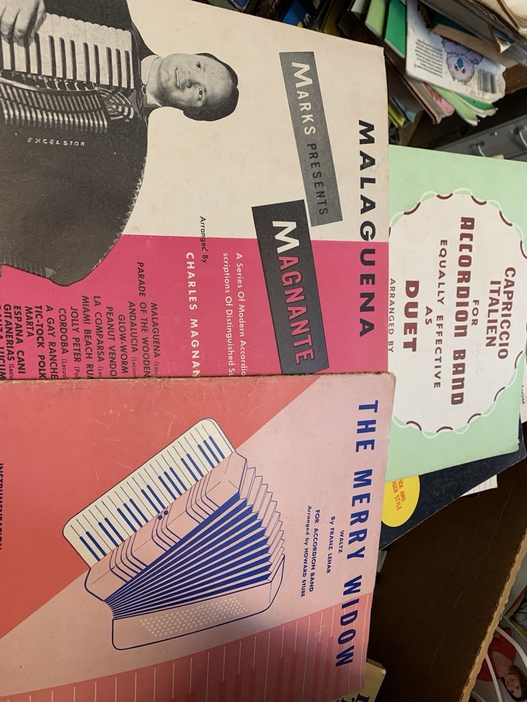 3 Accordion Music – Malagueña, The Merry Widow by Franz Lehar &Capriccio Italien