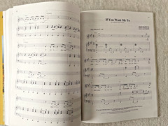 15 Low Voice Favorites Songbook w/CD Piano-Guitar-Vocal Vintage Collectible 2005