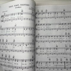 Sheet Music 20&rsquo;s 30&rsquo;s & 40&rsquo;s Showstoppers Songbook 1987 Piano Vocal Chords