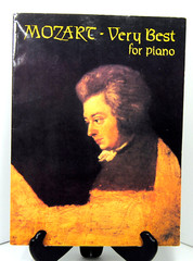 Mozart Very Best For the Piano Creative Concepts 1994 144 Pages 42 Compositions