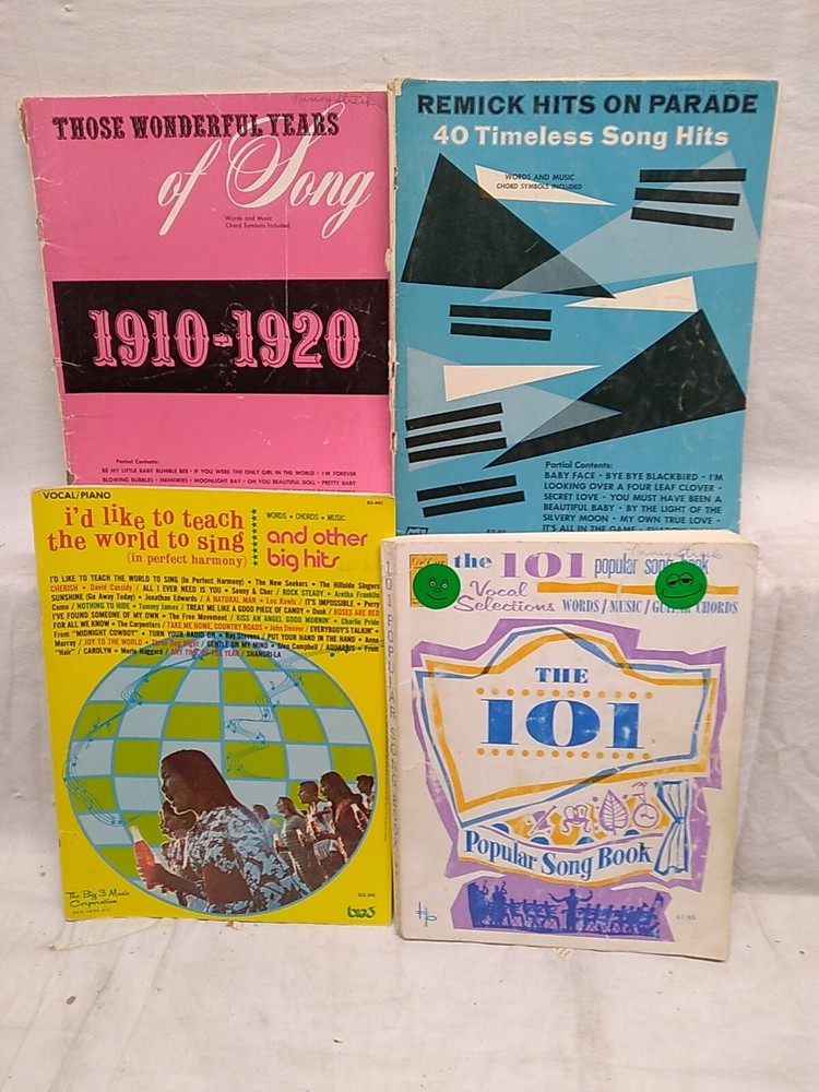 1970&rsquo;s Sheet Music lot of 4 complete song books I&rsquo;d Like Teach the World to Sing