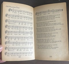 Songs for Pickin&rsquo; and Singin&rsquo; by James F. Leisy (1963 Trade Paperback)
