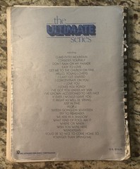Hal Leonard 1982 – Broadway Platinum 100 Favorite Show Tunes Book