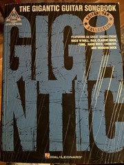 The Gigantic Guitar Songbook (Guitar Tab Collection) – Paperback 432 Pages