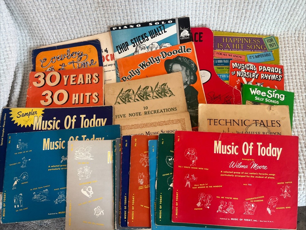 Lot of 25 Vintage Piano Books and Sheet Music Pieces Music Of Today Set & Others