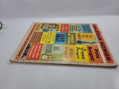 104 Folk Songs on Folkways Records Robbins Music Corporation 1964 Vintage PB