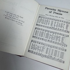 Favorite Hymns of Praise Hymnal Piano Song Book USA 1973 Religious Christian