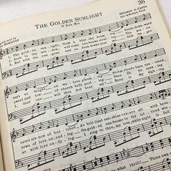 Vintage Music Book, « Songs We Sing », 1941, Paperback, 144 pages