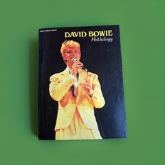 DAVID BOWIE Songbook Anthology Piano/Vocal/Guitar 216 pages PHOTOS New!!!