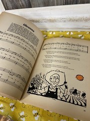 Folksong Festival 47 Favorites to Play, Irwin Silber 1967 TJ 932 Scholastic