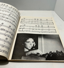 The Liza Minnelli Song Book 1974 144 pages- Sheet Music for Piano Voice Guitar