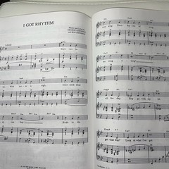 Sheet Music 20&rsquo;s 30&rsquo;s & 40&rsquo;s Showstoppers Songbook 1987 Piano Vocal Chords