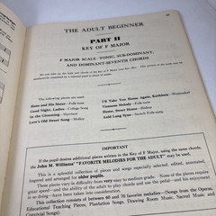 Vintage 1935, « First Book For Adult Beginner » Piano Instruction Johm M. Williams