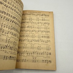 Vintage 1952 “Silver Chords” Triangle Music Company Hymnal Song Book Shape Notes