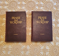 2 Vintage Praise and Worship Hymnal by Hal Leonard Corp Lillenas Publishing