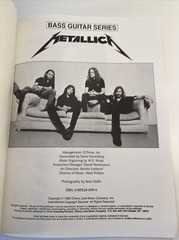 Metallica (Black) Bass Guitar Series Music Education Book Tablature Heavy Metal