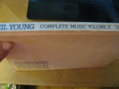 NEIL YOUNG VOL 2 ( 1969 – 1973 ) COMPLETE SONGBOOK SHEET MUSIC 220 PG LOW PRICE