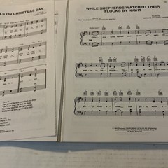 Ultimate Christmas Showstoppers Piano Vocal Guitar Chords Warner Bros 2002 Music