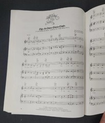 The Best of Disney – 30 All-Time Favorites: PVG Songbook 80 Pages 1985 Clean