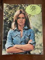 OLIVIA NEWTON-JOHN Music SONG Book 80 PAGES PHOTOS Piano Vocal Chords VTG