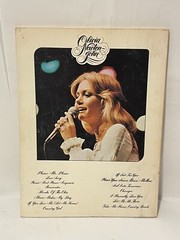 OLIVIA NEWTON-JOHN Music SONG Book 80 PAGES PHOTOS Piano Vocal Chords VTG~NICE!