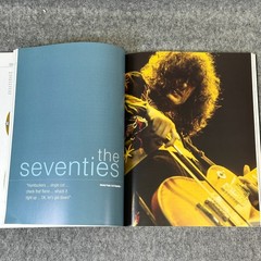 The Les Paul Guitar Book Paperback 3rd Edition 2009