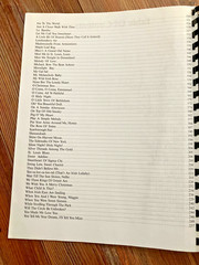 100 All-Time Popular Hits Complete Words & Music Songbook~Piano & Guitar Chords