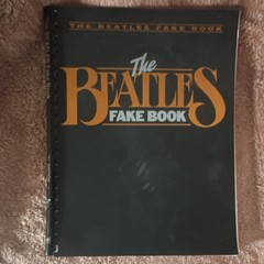 Hal Leonard The Beatles Fake Book 200 Songs Piano Vocal Guitar Keyboard