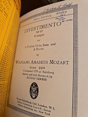 Mozart: Divertimento No 17 K V 334 #72 Ed Eslenburg D major Pocket Score SY146