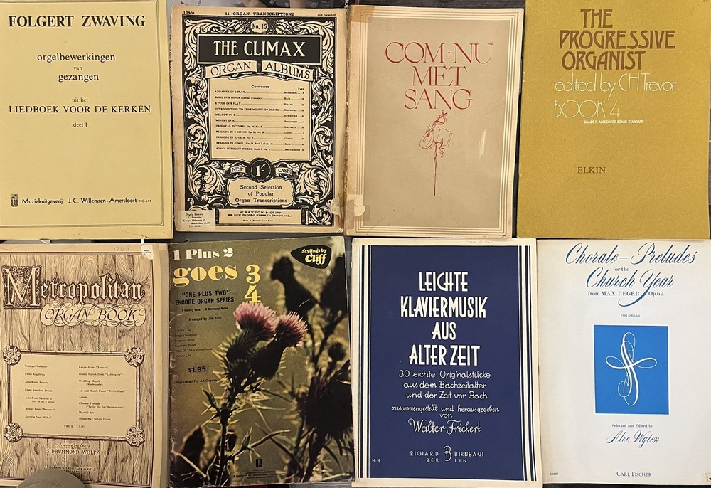 Lot Of 30 Organ Music & Lesson Books – Paperback – 70s 80s 90s – English & Dutch