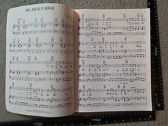 Hal Leonard Chart Hits Of 93 94 Piano Vocal Guitar Songbook Sheet Music PB