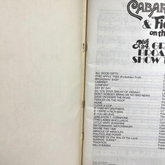 Cabaret Fiddler On The Roof Plus 24 Great Broadway Show Tunes Songbook
