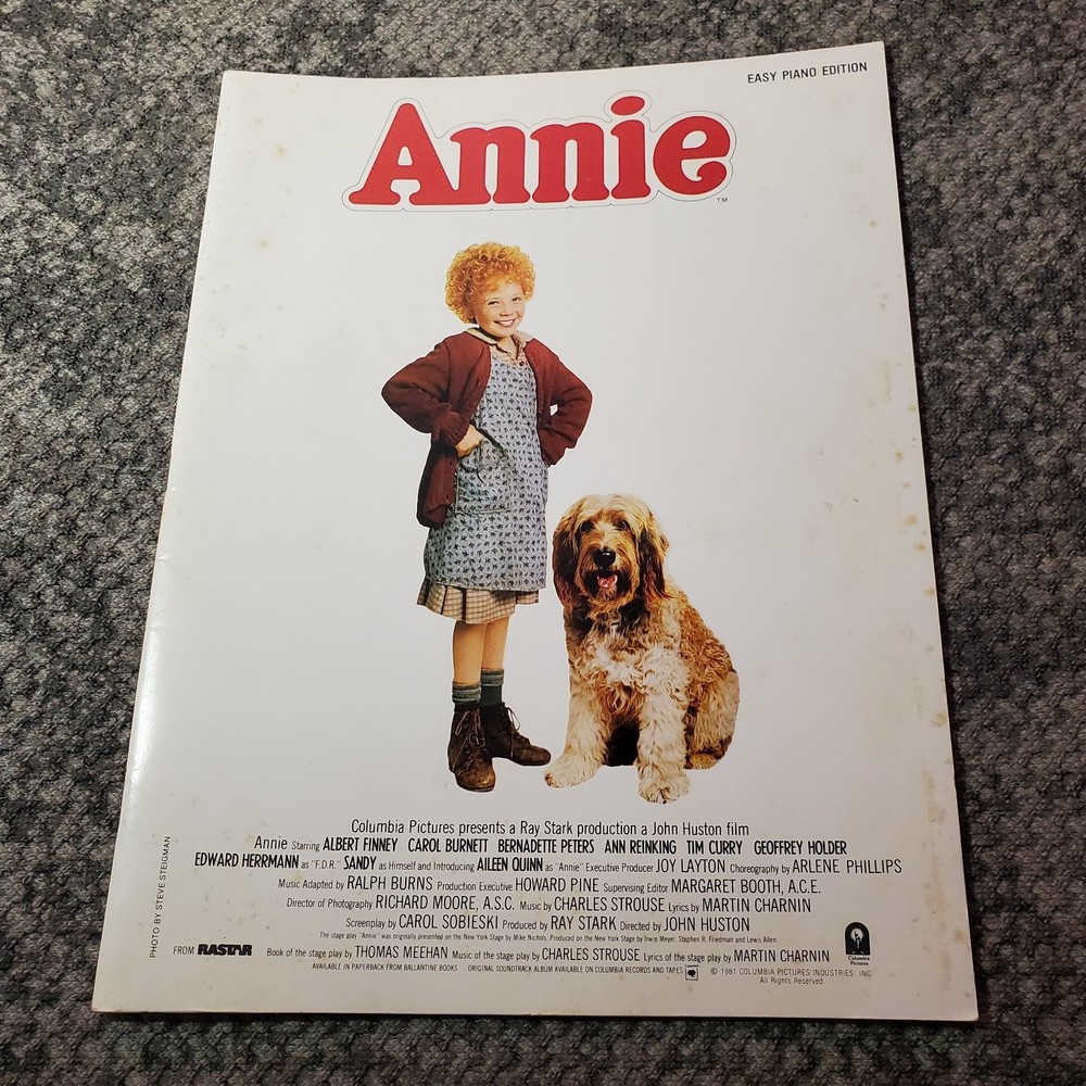 Annie Easy Piano Edition Songbook Folio MPL Hal Leonard 1982