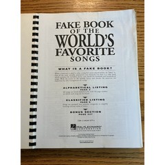Hal Leonard Fake Book of the World&rsquo;s Favorite Songs 4th Edition 735+ Songs C