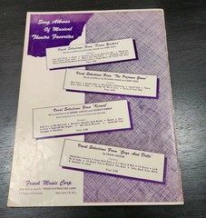 vintage 1957 sheet music songbook for the musical « The Music Man » by Meredith…