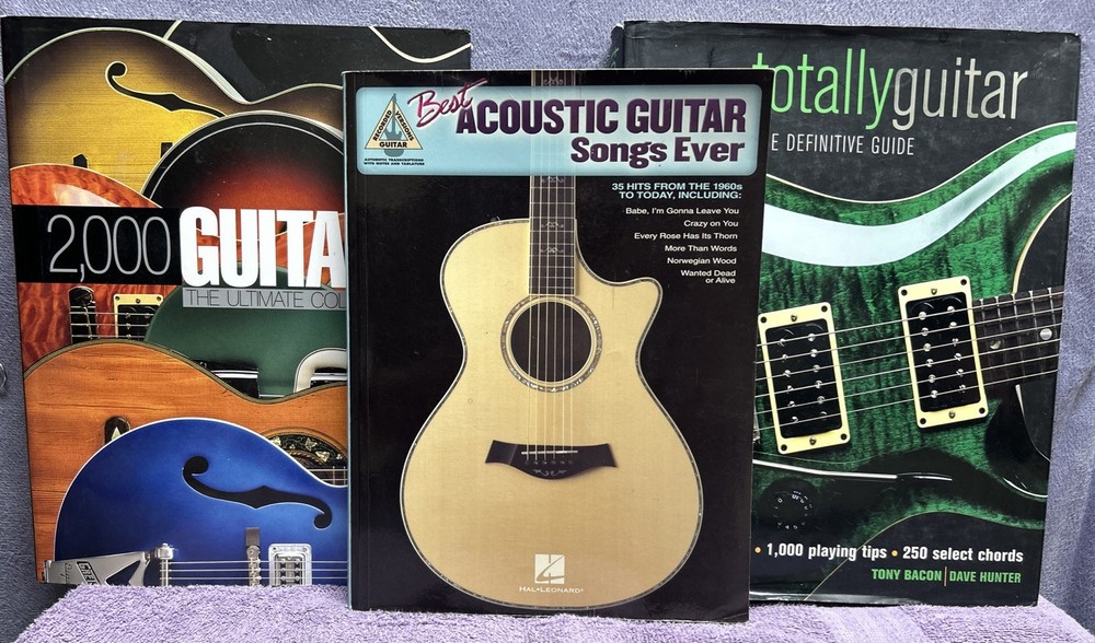 BEST GUITAR BOOK LOT! 2000 GUITARS- TOTALLY GUITAR- BEST ACOUSTIC GUITAR SONGS
