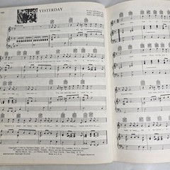 The Fabulous Golden 40 Song Book Piano Vocal Guitar Pop Music Photos Vintage