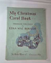 4 Christmas Piano books and sheet music White Christmas By Irving Berlin 1942