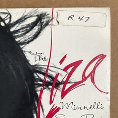LIZA MINNELLI Songbook Piano Guitar Vocal Photos Sheet Music