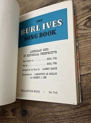 Burl Ives Songbook 115 American Songs in Historical Perspective 1953 Ballantine