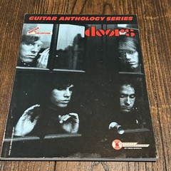 THE DOORS Guitar Anthology Series SONGBOOK (1990) Guitar Tab Edition 112 pages