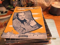 Huge lot of vintage sheet/piano/guitar music 1920&rsquo;s to 1990&rsquo;s Read Description