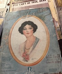 LOT OF 31 PIECES OF VINTAGE SHEET MUSIC 1920s TO 1940s