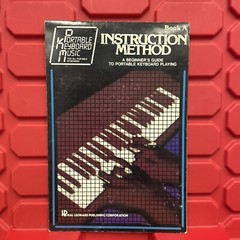 Portable Keyboard Music Instruction Method Book A Pre Owned Vintage 1980s