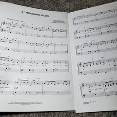 A Thousand Miles Sheet Music Vanessa Carlton Easy Piano P/V/G 2001 EPM02002