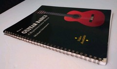 GUITAR BASICS A BEGINNING GUITAR METHOD BOOK 1, SPIRAL BOUND