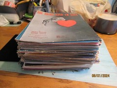 Huge lot of vintage sheet/piano/guitar music 1920&rsquo;s to 1990&rsquo;s Read Description